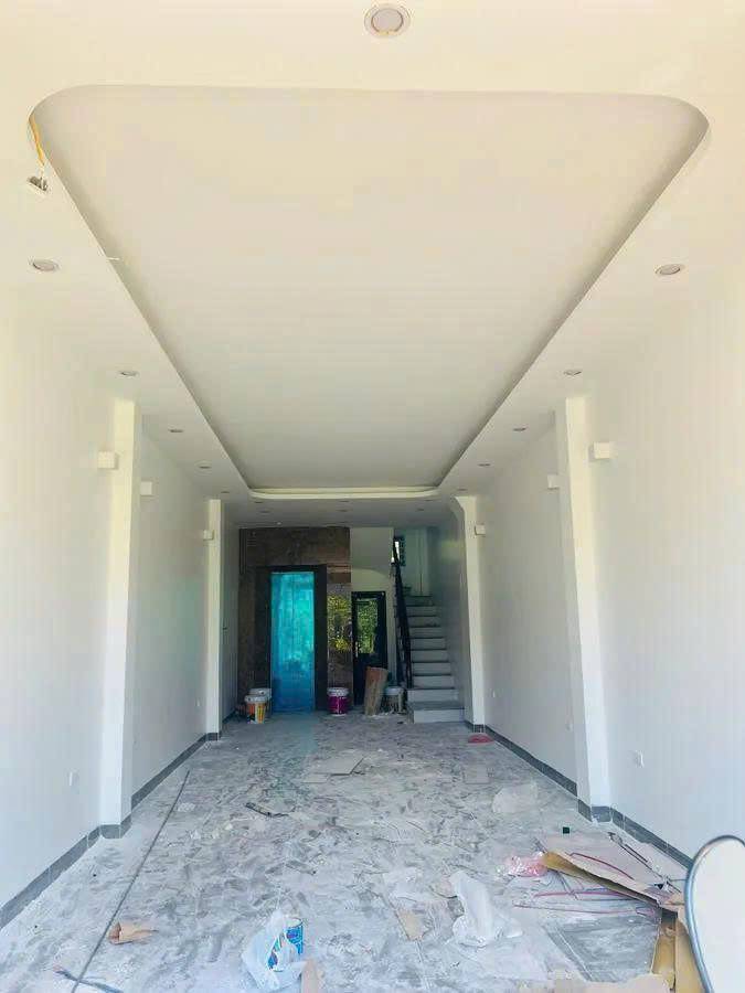 BÁN NHÀ ĐỒNG NHÂN, ĐÔNG LA, NHÀ MỚI 6 TẦNG THANG MÁY, Ô TÔ NGỦ TRONG NHÀ